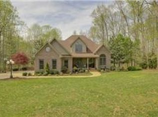 4974 Shadowbend Cir, Clarksville, TN 37043