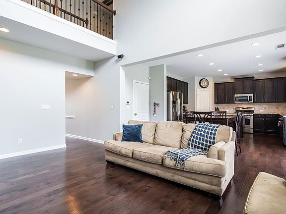 4th image of 2902 Pendergrast Ct