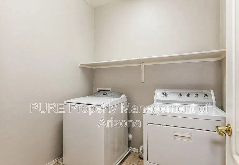 43558 W Oster Dr — Photo 10