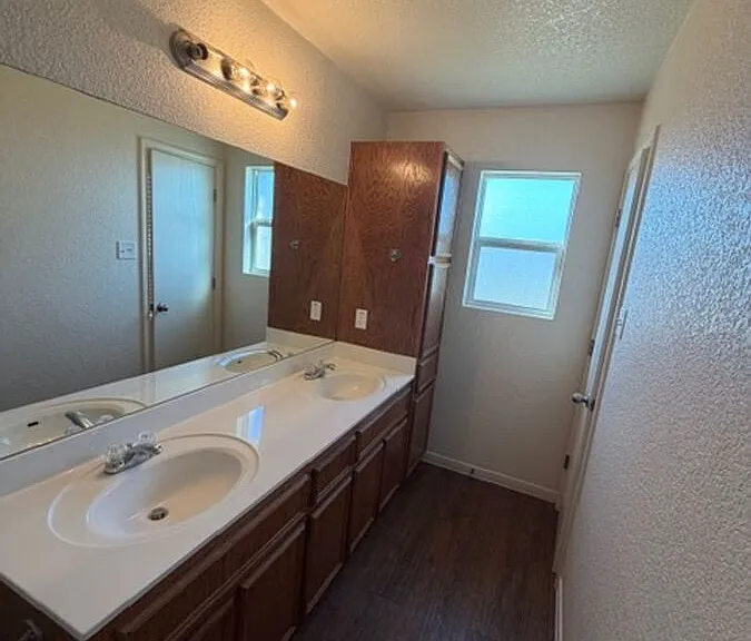 4507 Waterproof Dr #B — Photo 18
