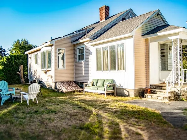 13 Douglas Street, Lisbon, ME 04252