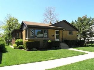 3608 Sunnyside Ave, Brookfield, IL 60513