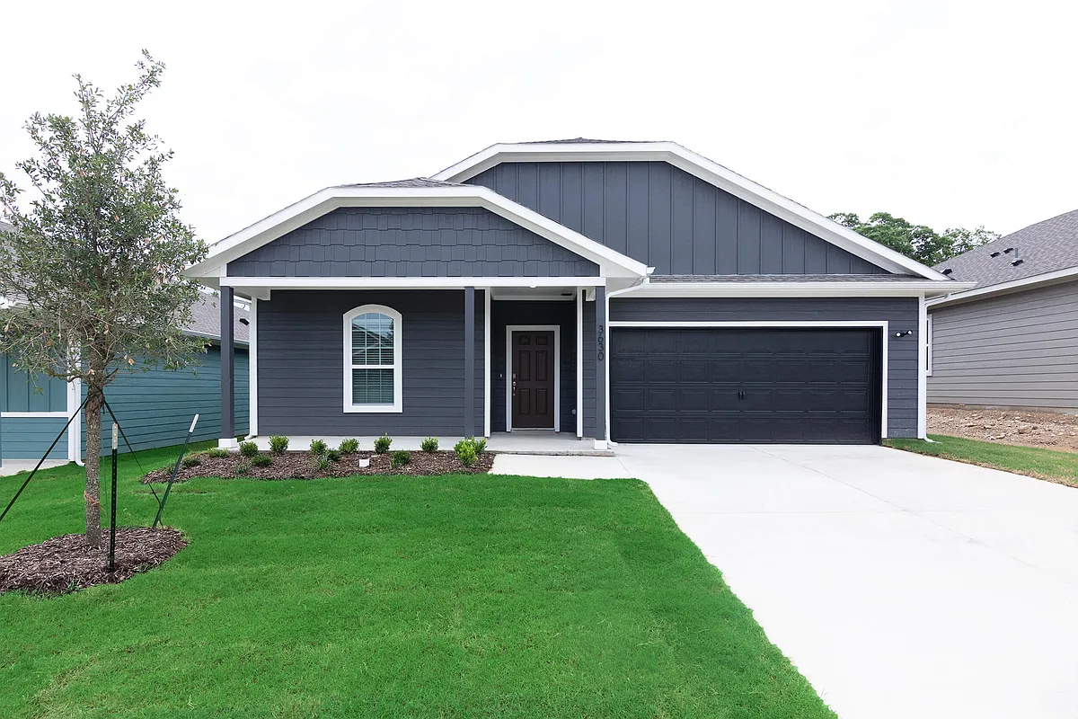 Building Photo - West Cliff Estates
