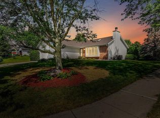 2602 Wentworth Dr, Madison, WI 53719