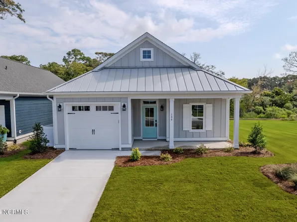 184 Pine View Boulevard, Beaufort, NC 28516