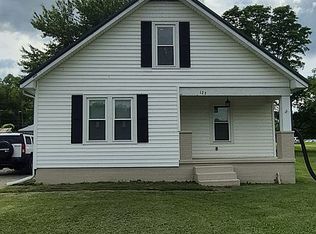 123 Blake Ln, Berry, KY 41003