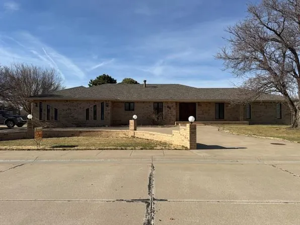 321 Canna Ln, Liberal, KS 67901