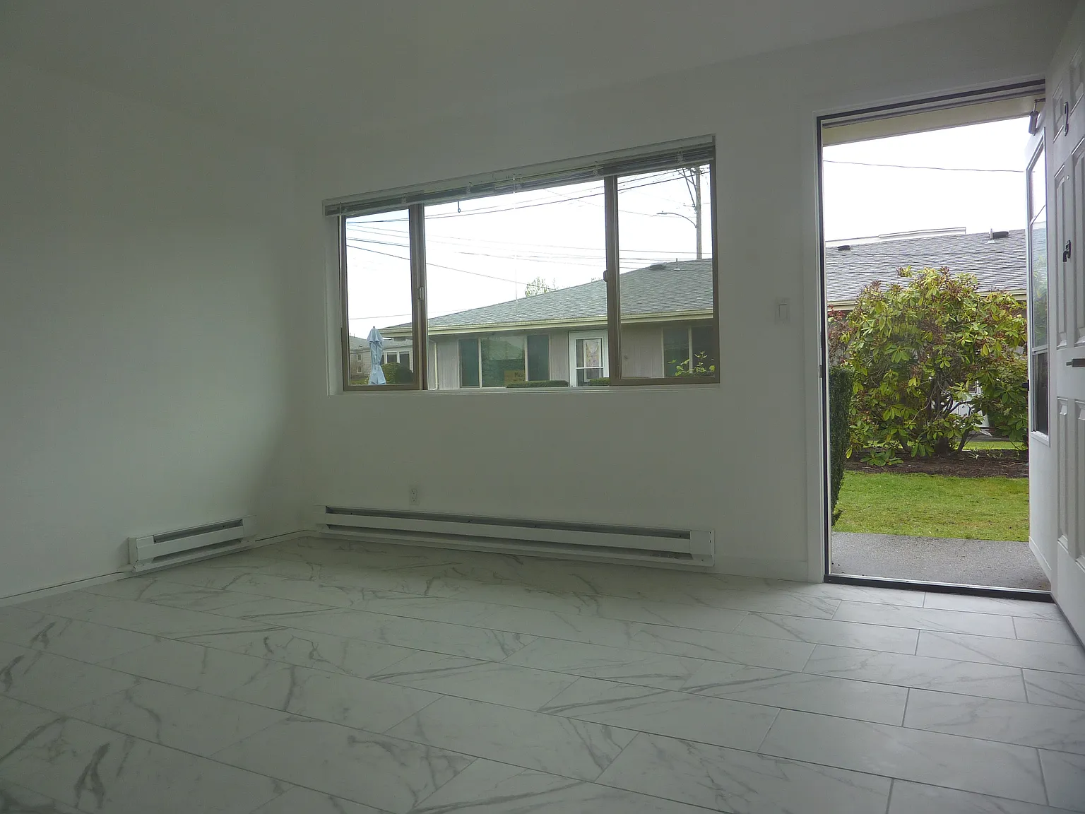 Studio, 300 sqft, $1,345 — Photo 2