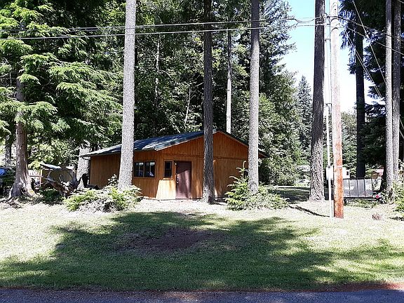 4th image of 110 Mary Ln