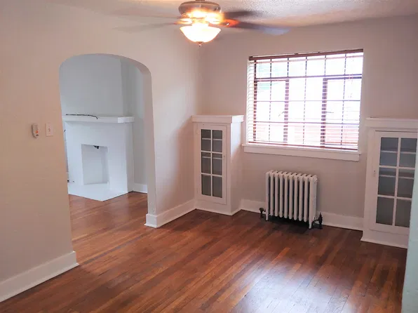 110 Newburn Dr APT 5, Pittsburgh, PA 15216