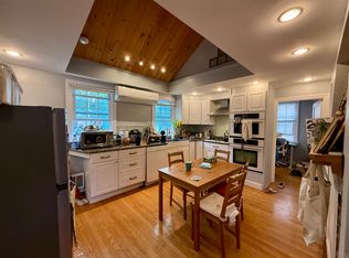 405 Benefit St #2R, Providence, RI 02903