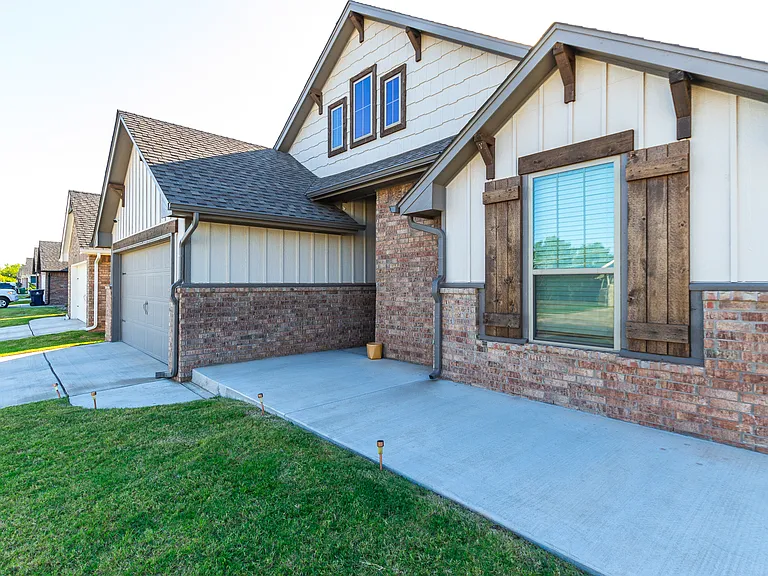 12217 Brinley Reign Dr — Photo 2