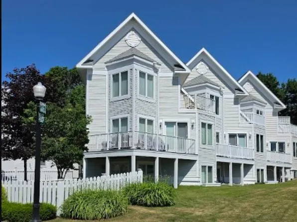 6624 Main St #1, Mackinac Island, MI 49757