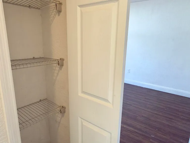 8421 NW 21st Ct — Photo 20