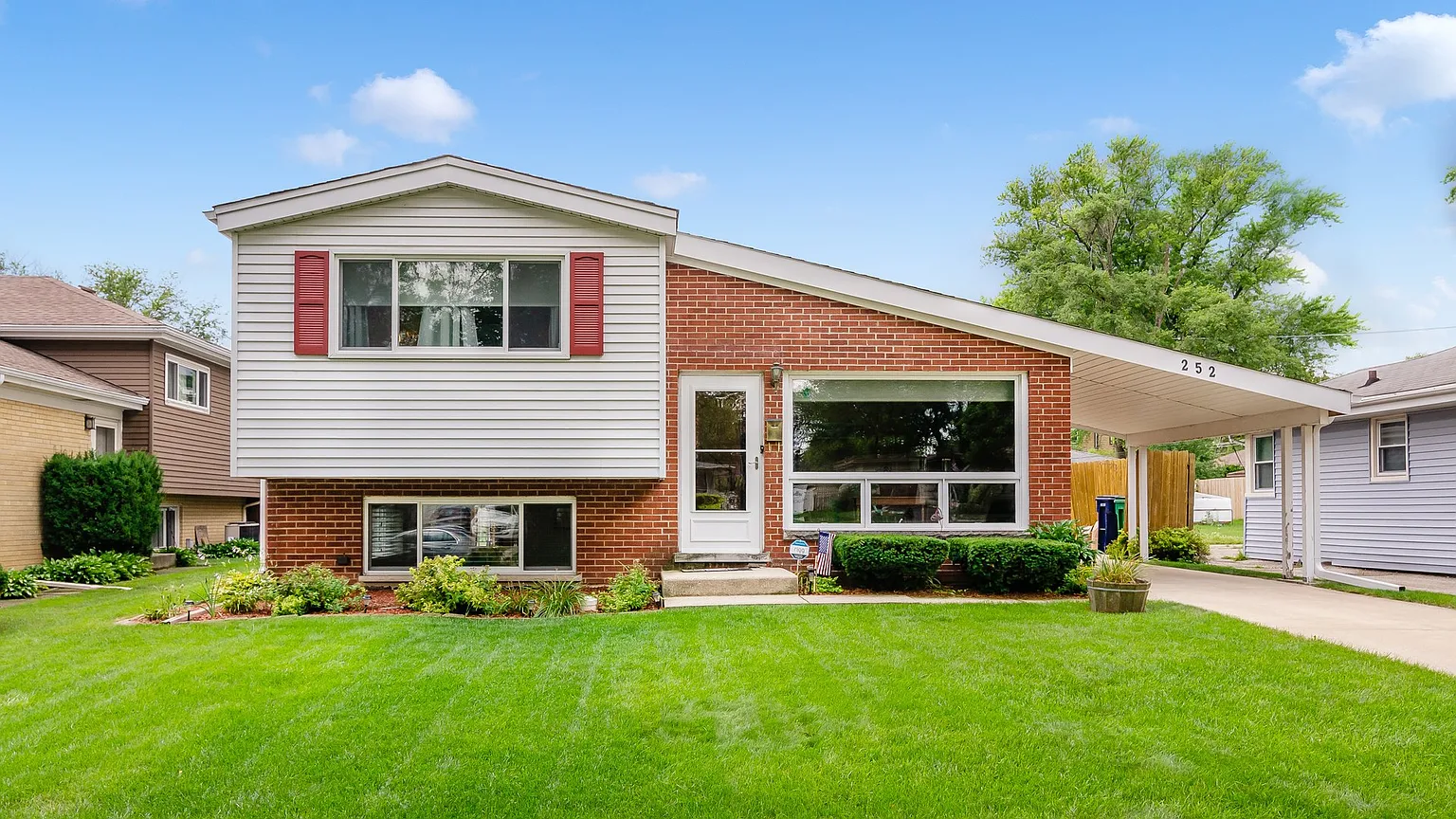 252 N Martha St photo 1