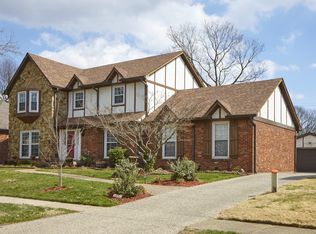 6814 Crossmoor Ln, Graymoor Devondale, KY 40222