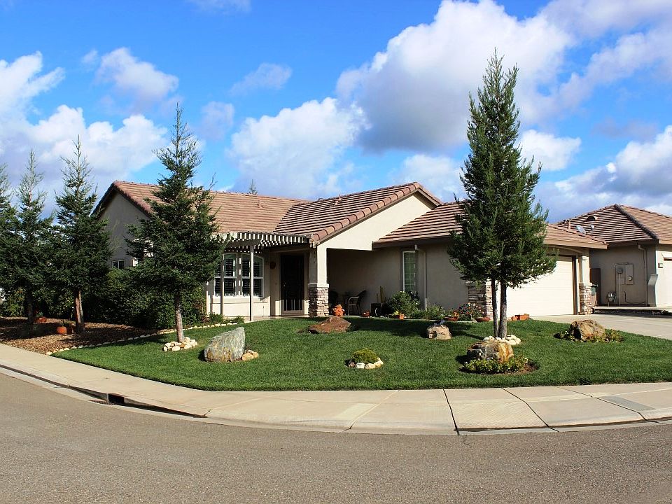 1st image of 741 Albatross Dr
