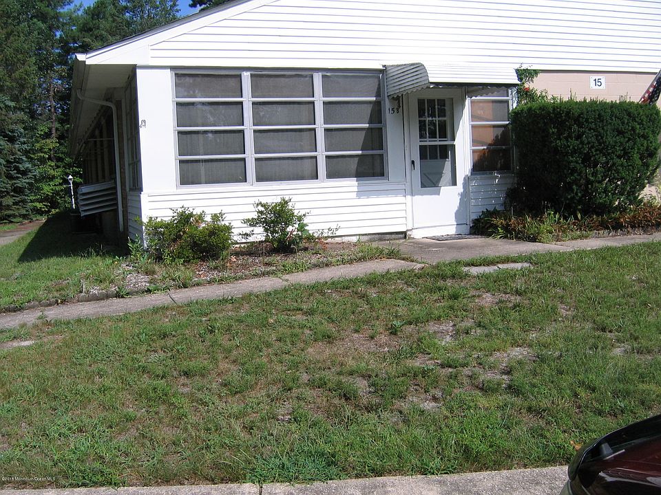1st image of 15 Valley Stream Lane #B