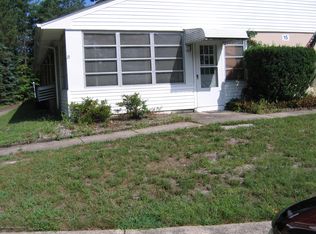 15 Valley Stream Dr #B, Manchester Township, NJ 08759