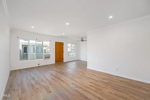 1736 N Normandie Ave #6 Photo 1