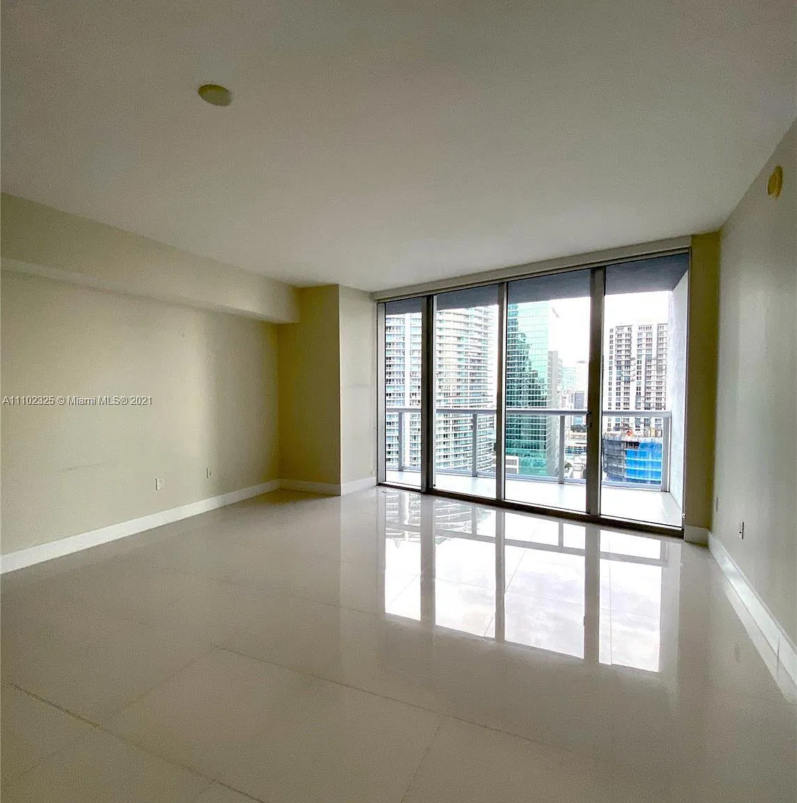 Studio, 546 sqft, $2,800 — Photo 4