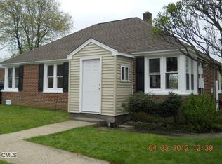 124 Manila St, Bridgeport, CT 06610