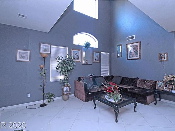 3rd image of 3525 Quiet Pueblo St