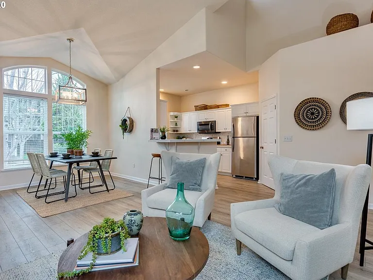 15059 NW Elaina Ct — Photo 3