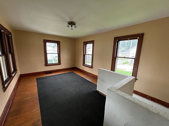 4th image of 103 S 13th St #2B-1BA