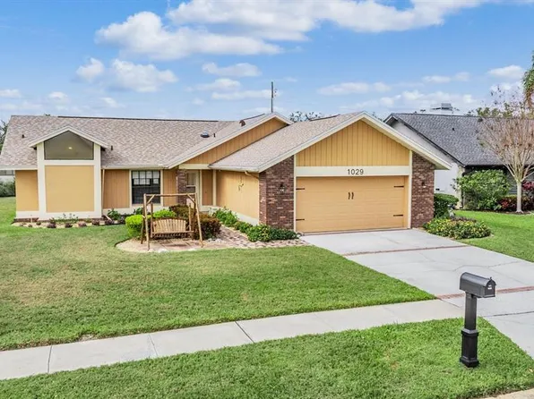 1029 Falcon Ridge Ln, Palm Harbor, FL 34683