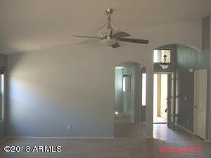 4th image of 41196 W Thornberry Ln