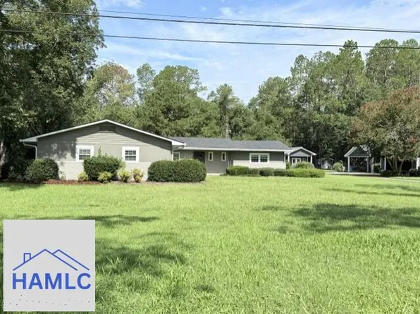 622 N Henry St, Glennville, GA 30427