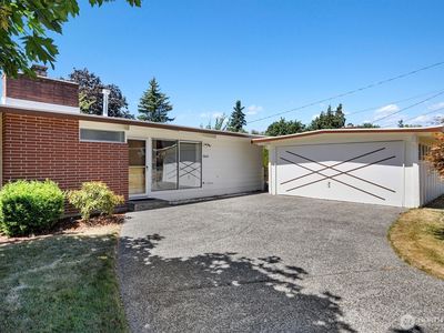 21411 14th Avenue S, Des Moines, WA, 98198