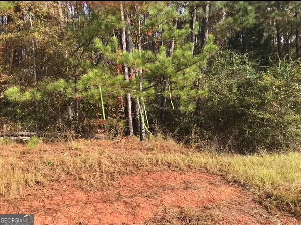 11 Lower Simmons Rd, Macon, GA 31220