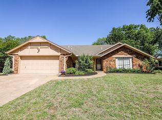904 Lynwood Ln, Broken Arrow, OK 74011