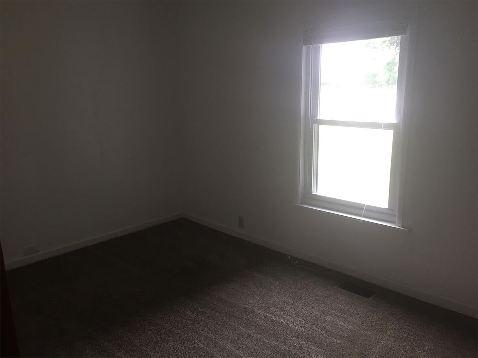 115 Woodward 3 115 Woodward Ave Big Rapids MI Zillow