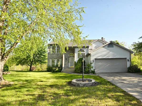 378 Ballenisle Ct, Chesterton, IN 46304