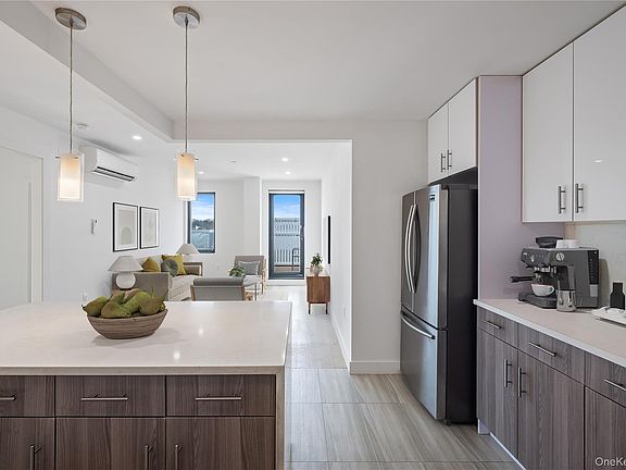3rd image of 6296 Woodhaven Boulevard #6N