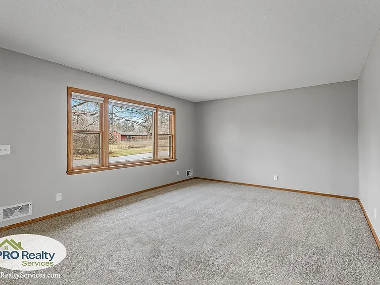 4725 Valley Rd — Photo 6