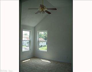 3rd image of 316 N 4th St #1/2