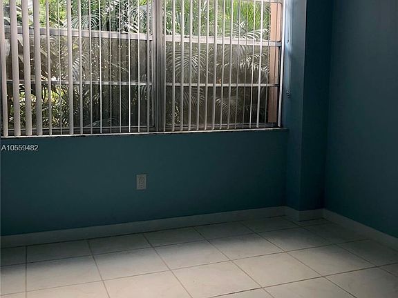 3rd image of 1300 Saint Charles Pl APT 104