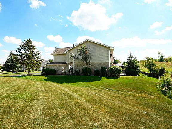 3rd image of 16728 Summercrest Ave