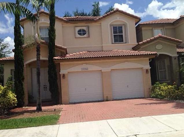 1st image of 11289 NW 75th Ln
