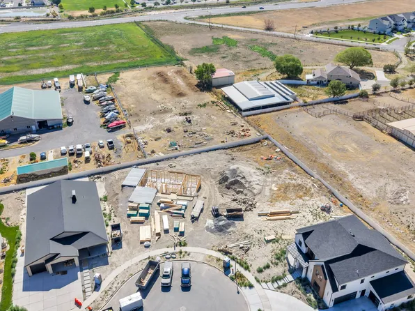 334 N Barlow Ct, Saratoga Springs, UT 84045