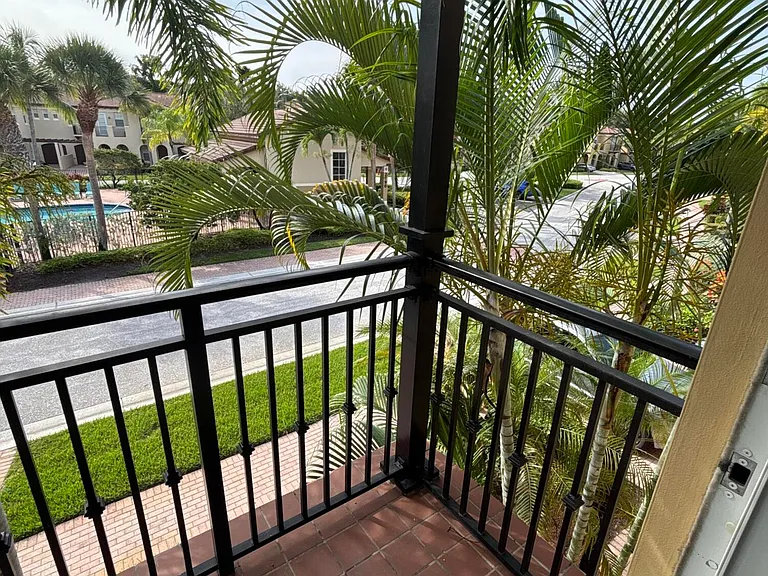 2789 Eagle Rock Cir #207 — Photo 38