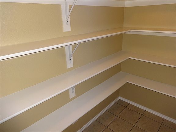 4th image of 705 Chelsea Dr