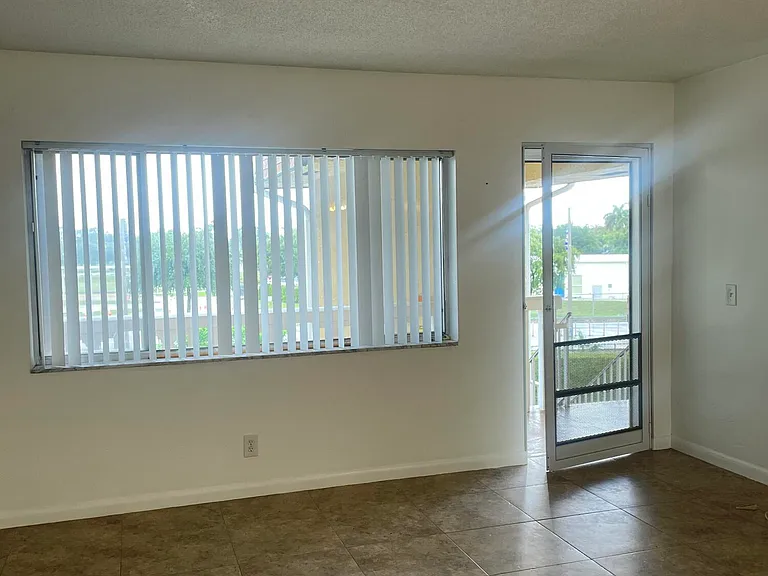 500 Village Green Cir W #302 — Photo 6