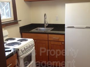 3832 Eastern Ave N APT 5, Seattle, WA 98103