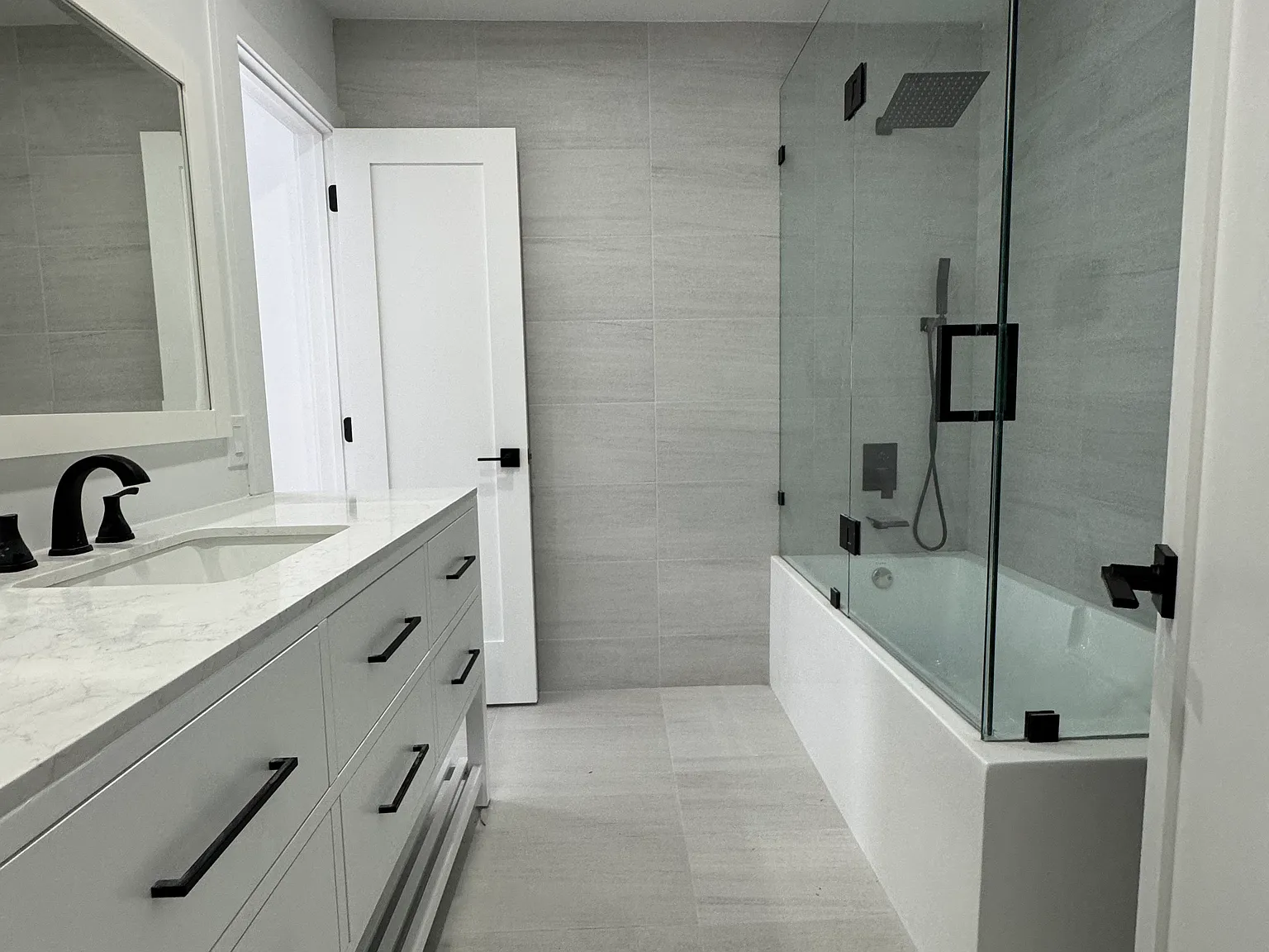 2 bed, 980 sqft, $2,850 — Photo 4