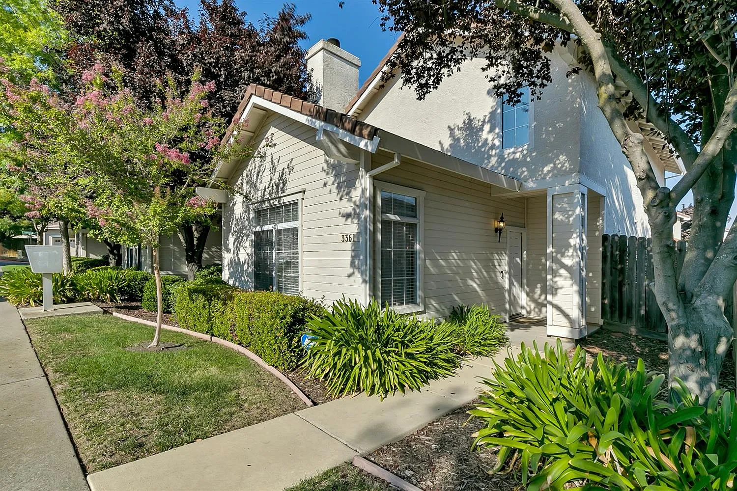 3361 Apollo Cir photo 1